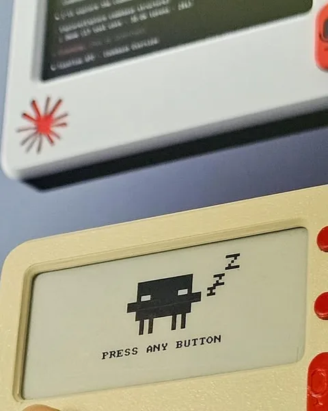 Le Claude Pager présenté par Hackster.io sur Instagram