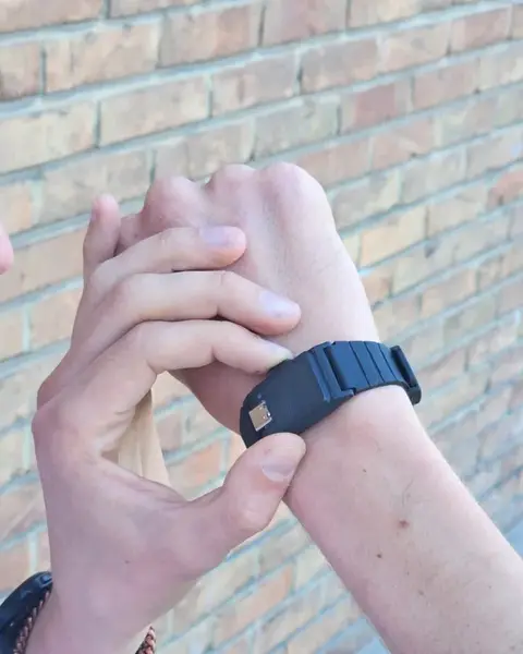 Le Cobalt Voice Band en vente sur la boutique Tindie Cobalt Watch